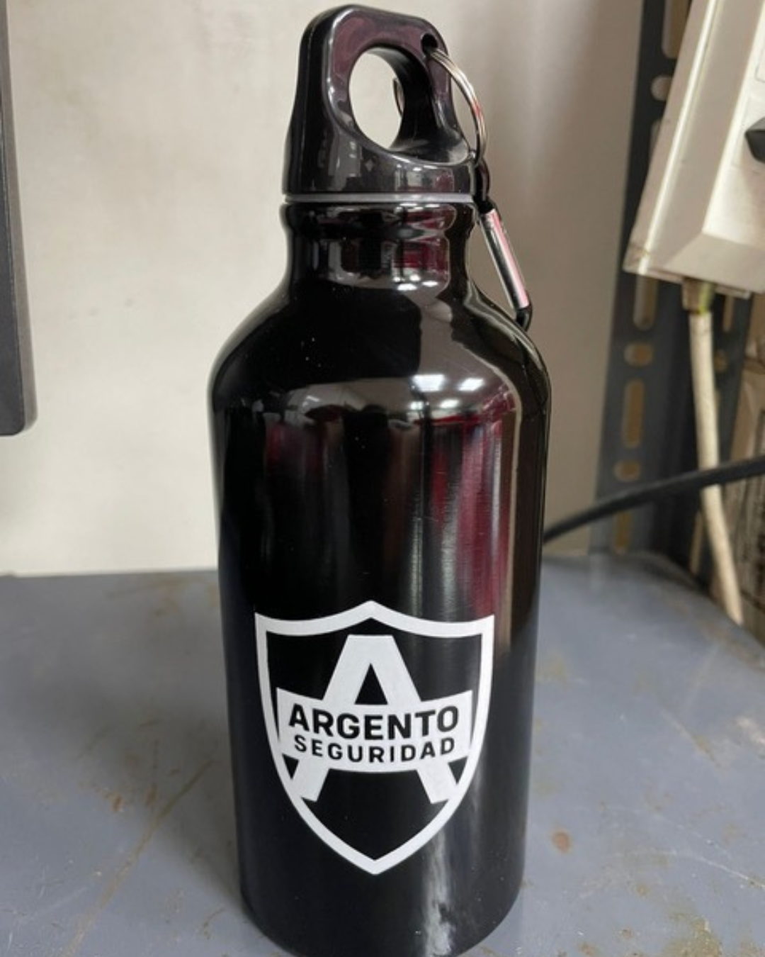 BOTELLA CON TU LOGO 2